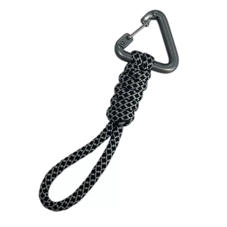 Customizable Paracord Triangular-Shaped Carabiner Hook