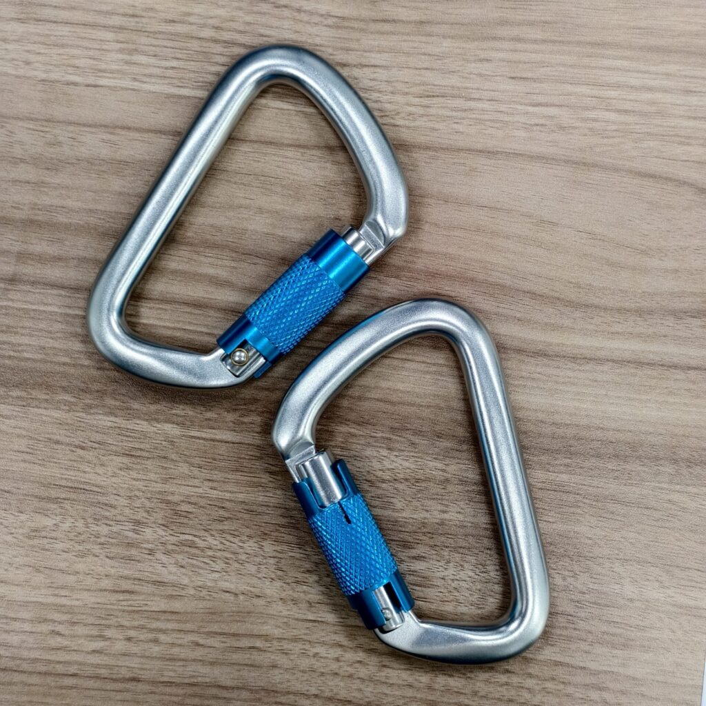 A1809TN Twist Lock Gate Climbing Carabiner