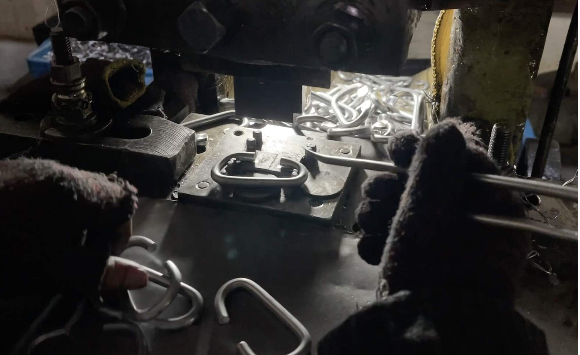 carabiner factory